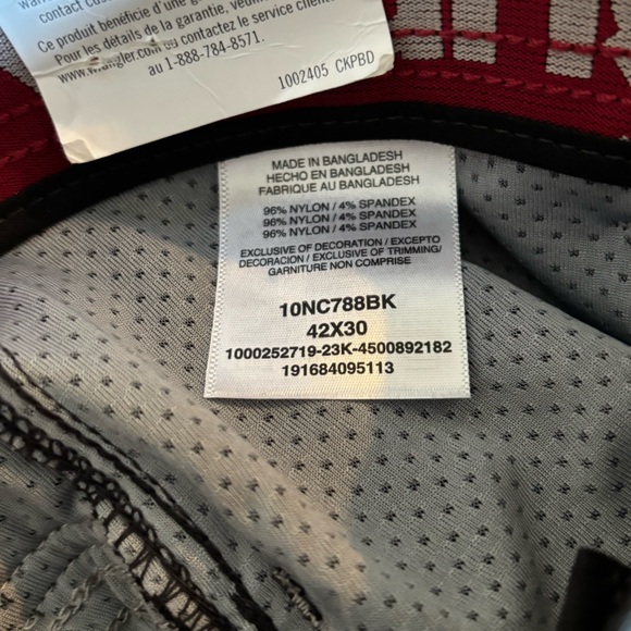 👛 (ANY 2/$30) NWT WRANGLER Straight Fit Performance Zip Cargo Pants - Picture 5 of 8